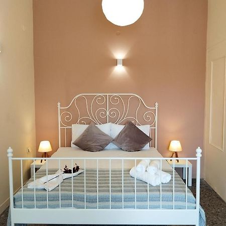 Vicky'S Central Apartment Corinth Екстер'єр фото