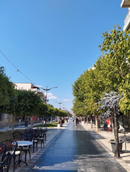 Vicky'S Central Apartment Corinth Екстер'єр фото