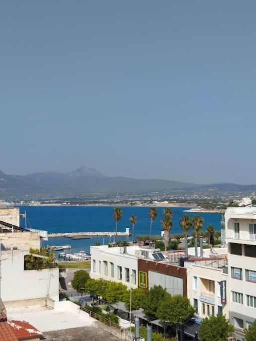 Vicky'S Central Apartment Corinth Екстер'єр фото