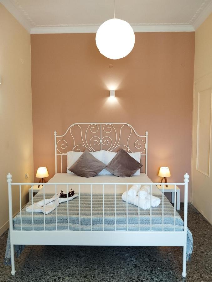 Vicky'S Central Apartment Corinth Екстер'єр фото